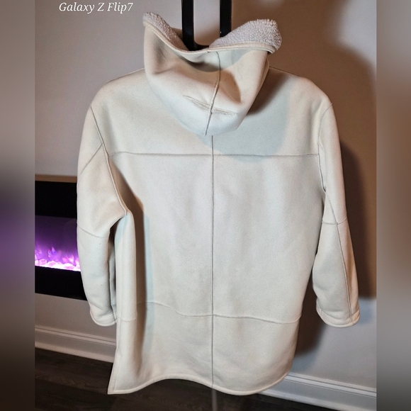 Cozy Cream Hooded Mid-Length Coat - Sherpa Lined Size L - Picture 4 of 9